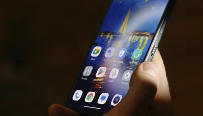 Çocuklar internette daha fazla zaman geçirirken ebeveynler güvenlik için yeni arayışta