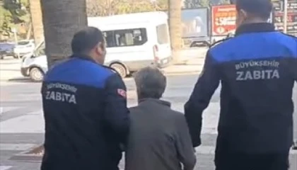 Denizli’de Zabıta’dan dilencilere sıkı denetim