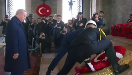 Devlet erkanı Anıtkabir’de Ata’nın huzurunda