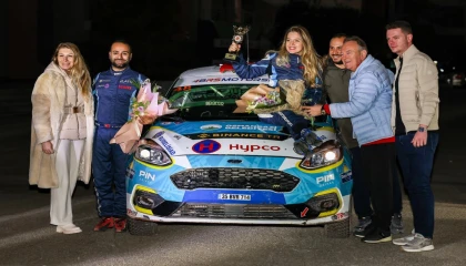 Dünyanın ilk ve tek engelli ralli pilotu Kübra ’hız’ kesmedi!