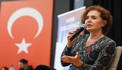 Gazeteci Özlem Gürses’ten Bakırköy’de ’umutlu’ konuşma