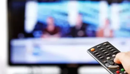 Günde 3 saat 43 dakika televizyon izliyoruz... Haber kaynağında televizyon ilk sırada