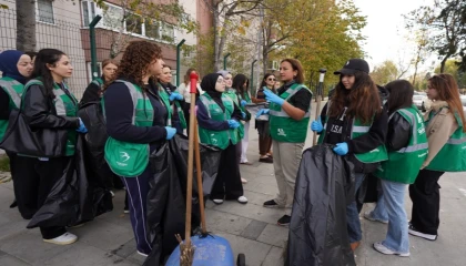 İstanbul Beylikdüzü’nde gençlerden ’çevre’ mesajı