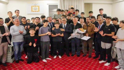 İzmir İl Milli Eğitim Müdürü Yahşi’den anlamlı ziyareti