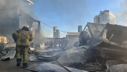 İzmir İtfaiyesi Bayraklı’daki yangına anında müdahale etti