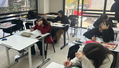 İzmit’te Çınar Akademide YKS ve LGS hızlandırma programı başladı
