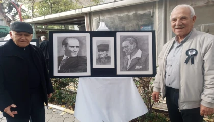 Kadir Elmaz’dan Atatürk temalı karakalem sergisi