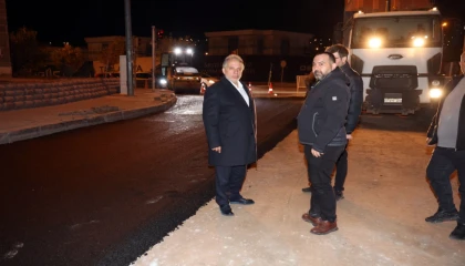 Kayseri Talas’ın ’Belediye Mahallemiz’de projesi Mevlana’da fazla mesai yaptı