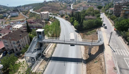 Kocaeli Büyükşehir’den son 6 yılda 18 yeni üst geçit, 38 engelli asansörü