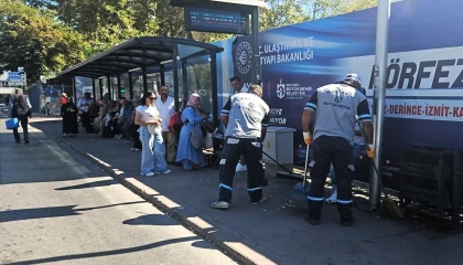 Kocaeli Büyükşehir’le duraklar temiz ve bakımlı