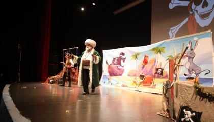 Kocaeli Çayırova’da çocuklar tiyatroyla ara tatilin keyfini çıkardı