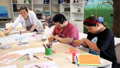 Kocaeli’de sanatla özgüven ’Gonca’ ile kazanılıyor