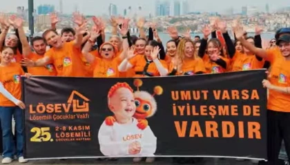 LÖSEV’den Üsküdar sahilinde danslı farkındalık