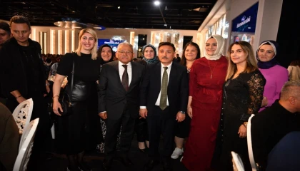 Memduh Büyükkılıç’tan ’öğretmenlere’ övgü