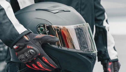 Motosiklet ve bisiklet sürücülerine eldiven ve gözlük zorunluluğu!