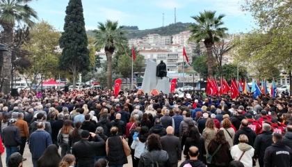 Mudanya, Atatürk’ü özlem ve saygıyla andı