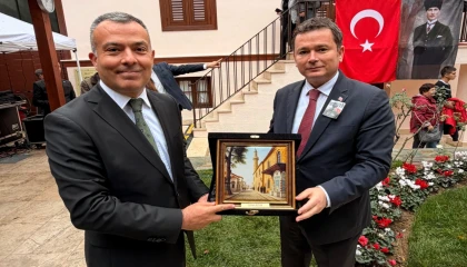 Osmangazi Belediye Başkanı Erkan Aydın Atatürk’ü Selanik’te andı