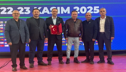 Sağlığın yeni rotası Bursa’da belirlendi... Sağlık Turizmi Zirvesi’nde sürpriz ziyaretçi