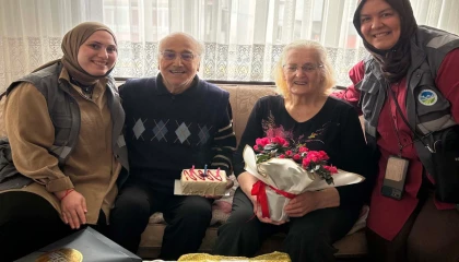 Sakarya ekipleri 65 yıllık evliliğin yıldönümüne şahitlik etti