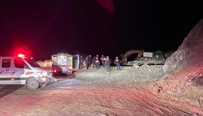 Sivas’ın Divriği’ndeki göçükte arama çalışmaları sürüyor