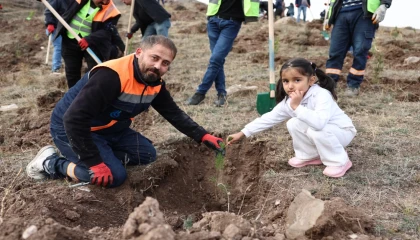 Sivas’ta Muhsin Yazıcıoğlu Vefa Ormanı’na 58 bin fidan