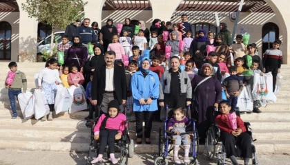 Yetim çocuklar unutamayacakları gün yaşadı