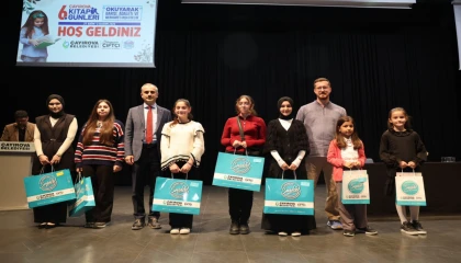 Youtuber Sertaç Abi, Çayırovalı sevenleriyle bir araya geldi