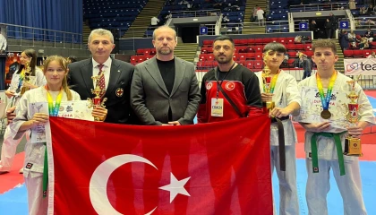 Avrupa’da Yıldırım rüzgarı