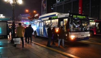 Başkent’te yılbaşı hazırlıkları tamamlandı