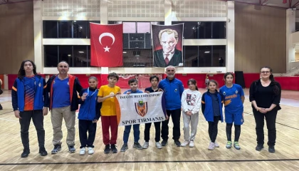 Bursa İnegöllü küçük tırmanışçılar Isparta’dan dereceyle döndü