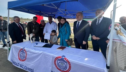 Bursa Orhangazi’ye Türkiye’nin en modern sokak hayvanları merkezi açıldı