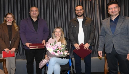 Bursa Osmangazi’de “Asla Pes Etmeyenler” söyleşisi ilham verdi