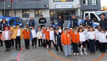 Bursa Osmangazi’de minikler zabıtanın görevlerini öğrendi