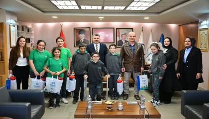 Bursa Yıldırım engelleri sevgiyle aşıyor