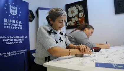 Bursa’da engel tanımayanlar için seramik atölyesi