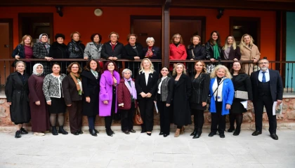 Cumhuriyetin eğitimci ilk kadın milletvekilleri Osmangazi’de konuşuldu