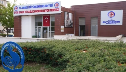 Denizli’de evde bakım ve sağlık hizmetleri gönüllere dokunuyor
