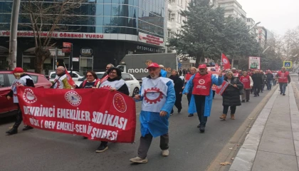 Emekliler Samsun’dan Ankara’ya yürüdü... Tandoğan Meydanı’nda hak mücadelesi