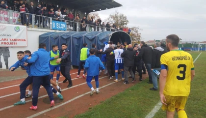 Ergene Velimeşespor ile Uzunköprüspor maçında gazeteciye ve futbolculara saldırı!