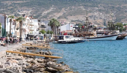 Foça Belediyesi 2025’te altyapı ve kent estetiğini güçlendirdi