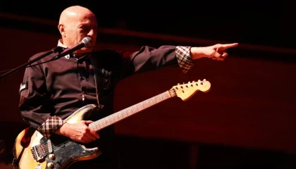 Fuat Güner İzmir sahnesindeydi