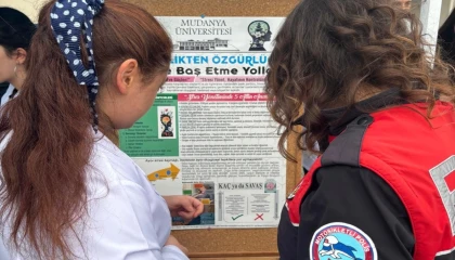 Geleceğin hemşireleri Mudanya’da sağlık için buluştu