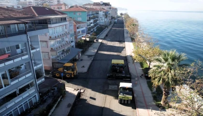 Gölcük Halıdere sahilinde üstyapı sil baştan