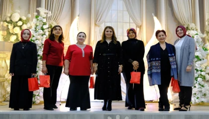 İlham veren kadınlar Gölcük’te moral depoladı