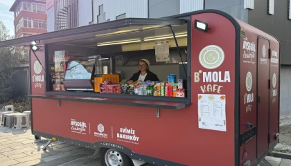 İstanbul Bakırköy’de B’Mola Karavan Kafe hizmete açıldı