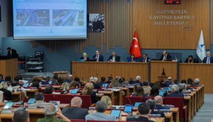 İzmir Buca’daki riskli yapılar için tahliye ve destek paketi Büyükşehir Meclisi’nde