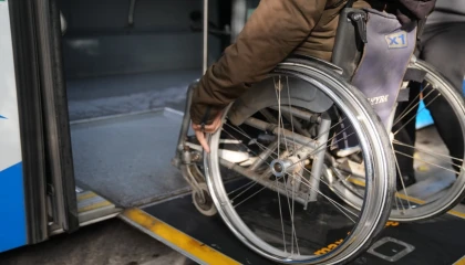 İzmir’de ’Duraktayım’ uygulaması tekerlekli sandalye kullanıcıları için güncellendi