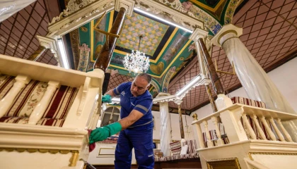 İzmir’in ibadethaneleri köşe bucak temizleniyor