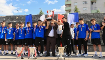 Kayseri Talas’ta Sporcu Fabrikası’ndan 2 yeni oyuncu