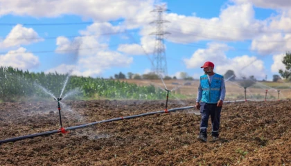 Kocaeli Toramanlar’da sulama suyu toprakla buluştu